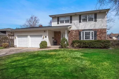 1443 Oriole Dr, Munster, IN 46321 photo 1