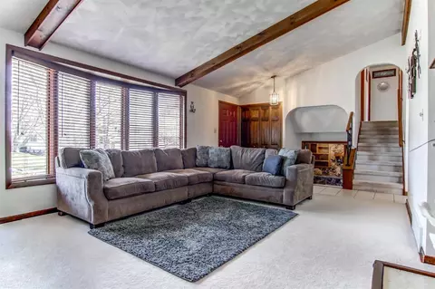 2426 Hickory Dr, Dyer, IN 46311 photo 4