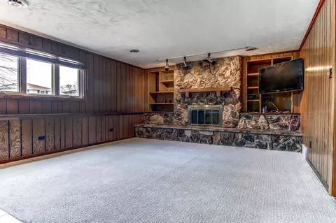 2426 Hickory Dr, Dyer, IN 46311 photo 17