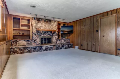 2426 Hickory Dr, Dyer, IN 46311 photo 19