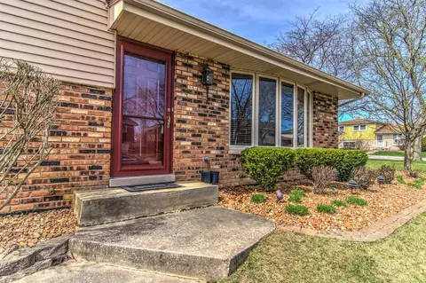 2426 Hickory Dr, Dyer, IN 46311 photo 27