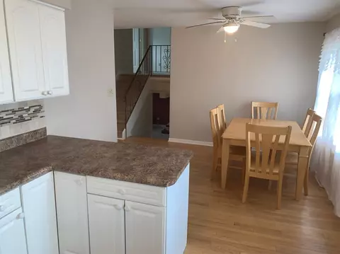 945 Ivanhoe Ln, Dyer, IN 46311 photo 6