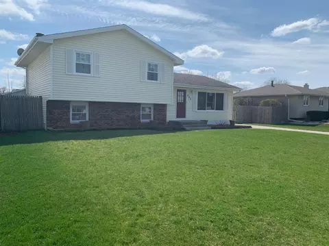 945 Ivanhoe Ln, Dyer, IN 46311 photo 25