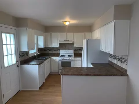 945 Ivanhoe Ln, Dyer, IN 46311 photo 4