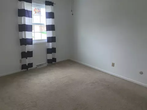 945 Ivanhoe Ln, Dyer, IN 46311 photo 8