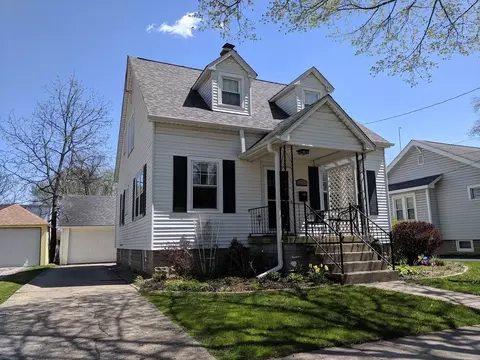 228 Maxwell St, Crown Point, IN 46307 photo 1
