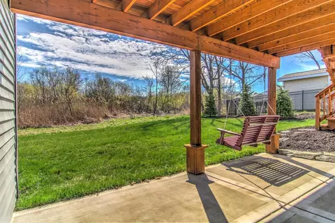 859 E Shakespeare Dr, Valparaiso, IN 46383 photo 26