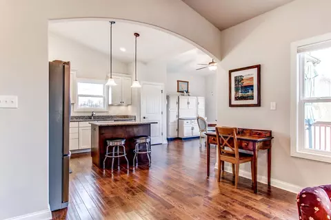 859 E Shakespeare Dr, Valparaiso, IN 46383 photo 11