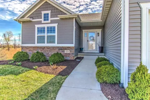 859 E Shakespeare Dr, Valparaiso, IN 46383 photo 3