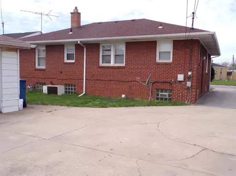1929 Monroe Ln, Gary, IN 46407 photo 7