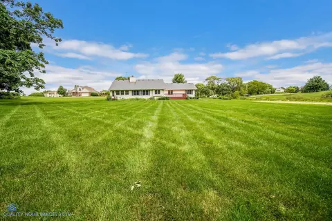 2615 E 112th Ln, Crown Point, IN 46307 photo 2