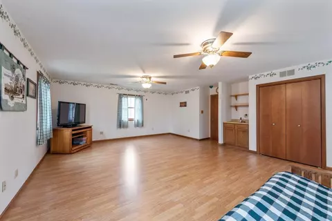 1539 Admiral Ct, Porter, IN 46304 photo 13