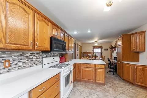 1539 Admiral Ct, Porter, IN 46304 photo 8