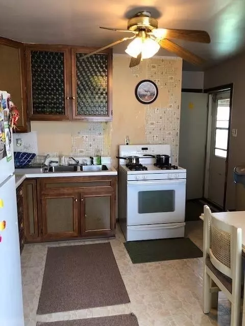 607 King St, Gary, IN 46406 photo 6