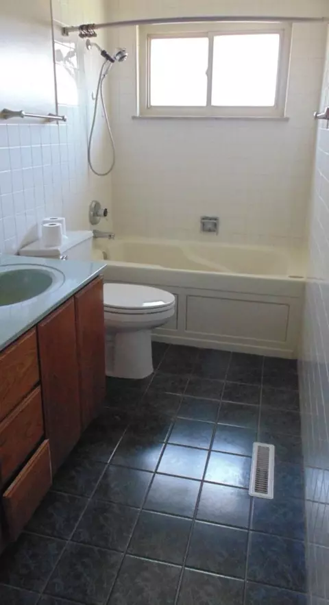 6735 Hemlock Ave, Gary, IN 46403 photo 18