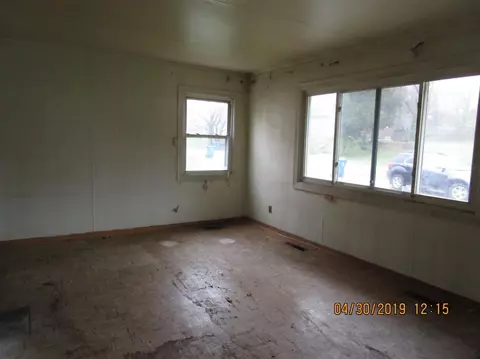 7135 Hemlock Ave, Gary, IN 46403 photo 5