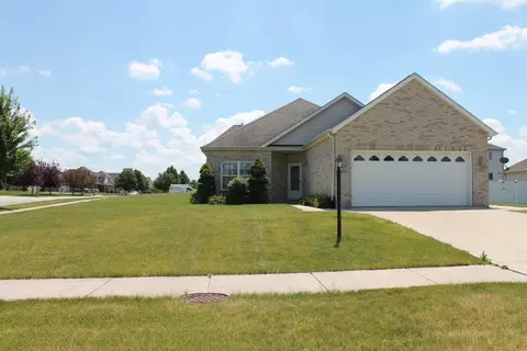 7677 E 104th Pl, Crown Point, IN 46307 photo 1