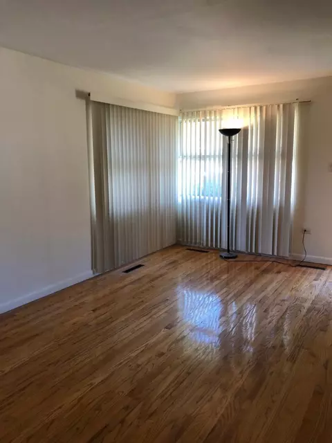 6771 Ash Ave, Gary, IN 46403 photo 2