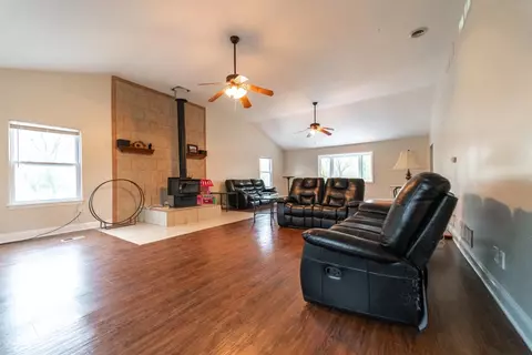 14302 Jay St, Dyer, IN 46311 photo 9