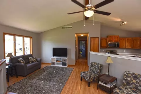 3127 Devonshire Cir, Crown Point, IN 46307 photo 2