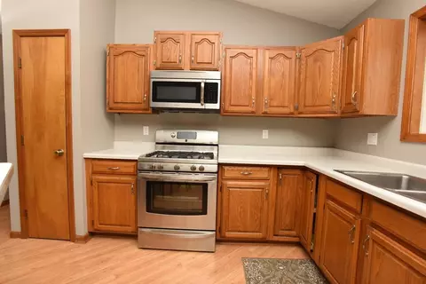 3127 Devonshire Cir, Crown Point, IN 46307 photo 5