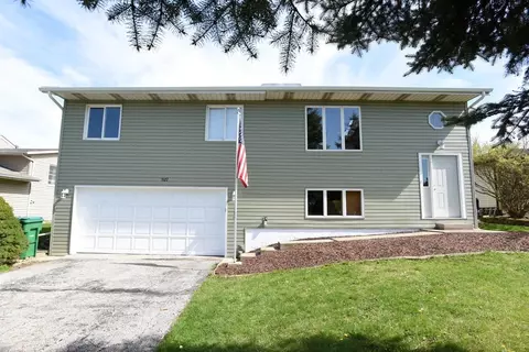 3127 Devonshire Cir, Crown Point, IN 46307 photo 1