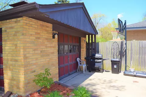 8226 Baring Ave, Munster, IN 46321 photo 7