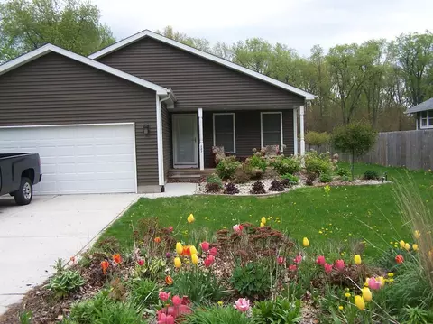 207 E Mckinley St, Kouts, IN 46347 photo 24