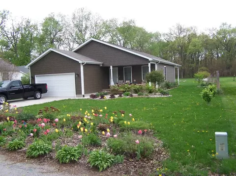 207 E Mckinley St, Kouts, IN 46347 photo 25