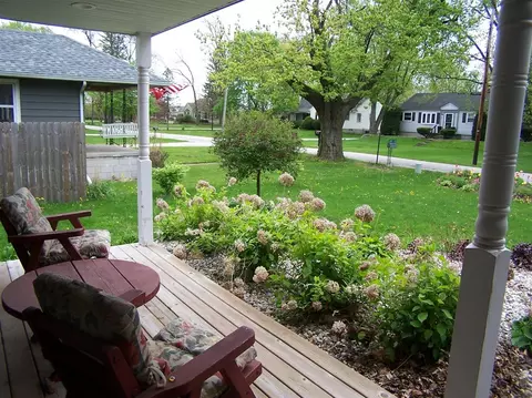 207 E Mckinley St, Kouts, IN 46347 photo 3