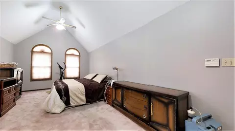 354 Canterbury Rd, Griffith, IN 46319 photo 15