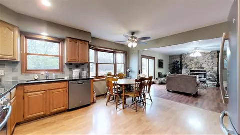 354 Canterbury Rd, Griffith, IN 46319 photo 8
