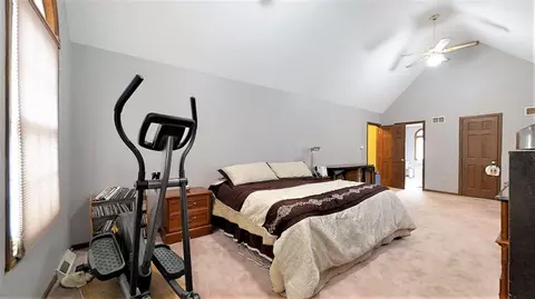 354 Canterbury Rd, Griffith, IN 46319 photo 17