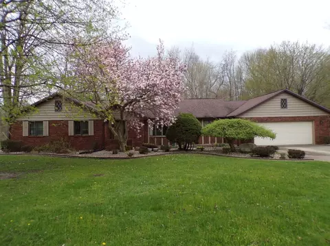 4996 N 425, Rolling Prairie, IN 46371 photo 1