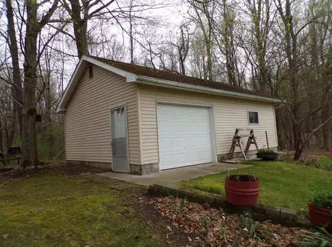 4996 N 425, Rolling Prairie, IN 46371 photo 17