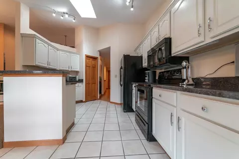631 E Brookside Dr, Crown Point, IN 46307 photo 16