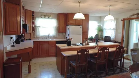 8545 Pine Ave, Gary, IN 46403 photo 14
