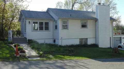 8545 Pine Ave, Gary, IN 46403 photo 3