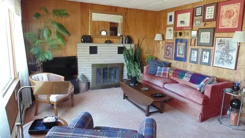 8545 Pine Ave, Gary, IN 46403 photo 12