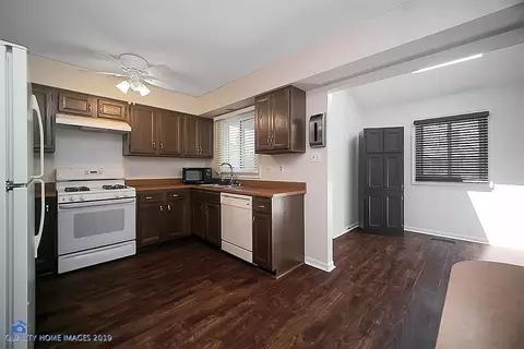 1876 Springvale Dr, Crown Point, IN 46307 photo 10