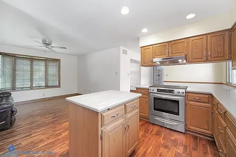 1219 W Elm Pl, Griffith, IN 46319 photo 5