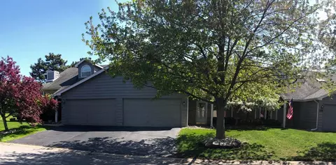 1815 Springvale Dr, Crown Point, IN 46307 photo 1