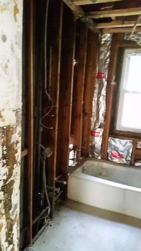 607 N Wheeler St, Griffith, IN 46319 photo 11