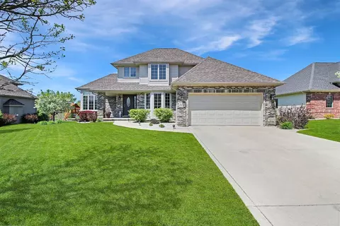 8636 Doubletree Dr, Crown Point, IN 46307 photo 2