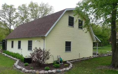 9743 W Rustic Dr, De Motte, IN 46310 photo 49