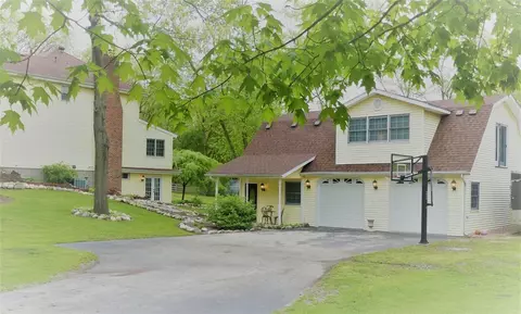 9743 W Rustic Dr, De Motte, IN 46310 photo 48
