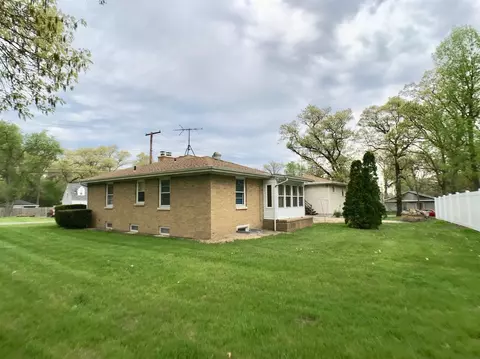 2245 W 41st Ave, Gary, IN 46408 photo 4