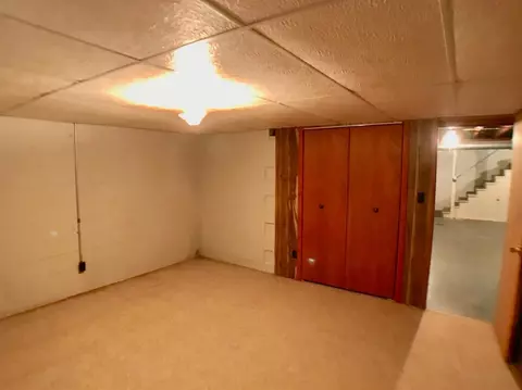 2245 W 41st Ave, Gary, IN 46408 photo 12
