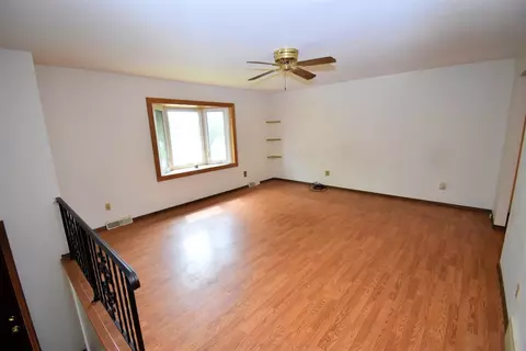 9352 Buchanan St, Crown Point, IN 46307 photo 3