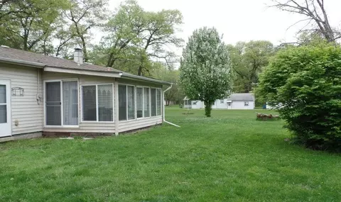 3831 Marshall Pl, Gary, IN 46408 photo 2